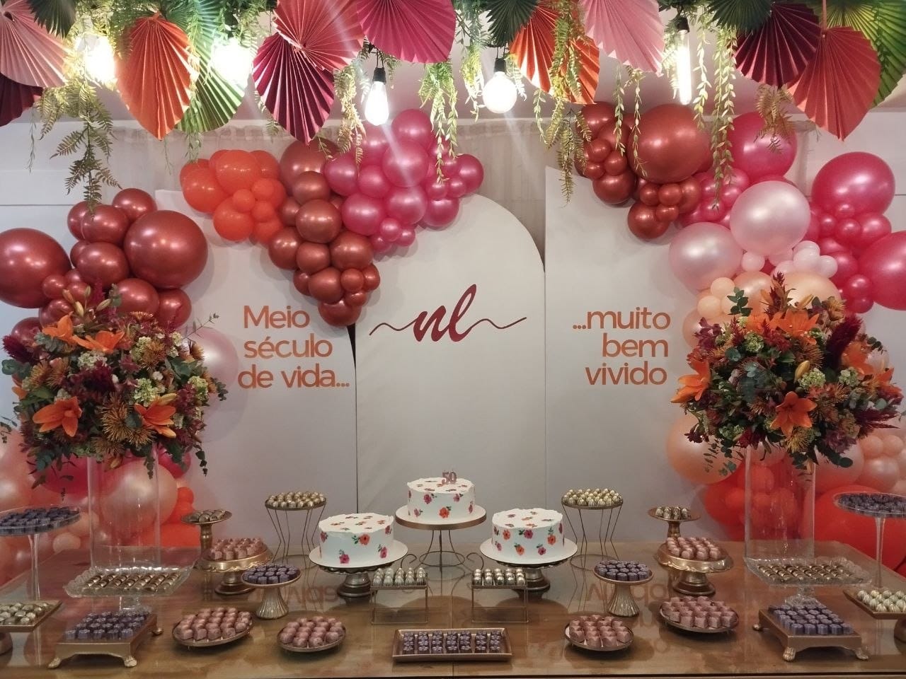 Decoração de aniversário na Maison Orange Classique em Vitória ES