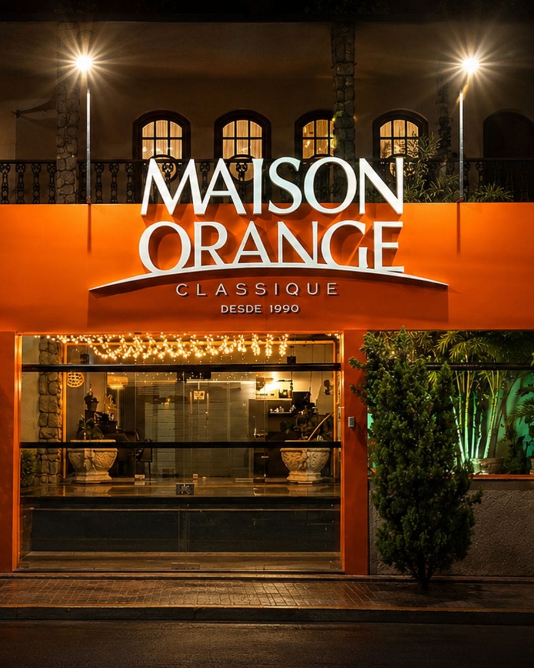 Fachada da Maison Orange Classique, cerimonial e salão de festas em Vitória ES